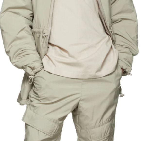 Essentials Storm Jacket NWT - Picture 4 of 12